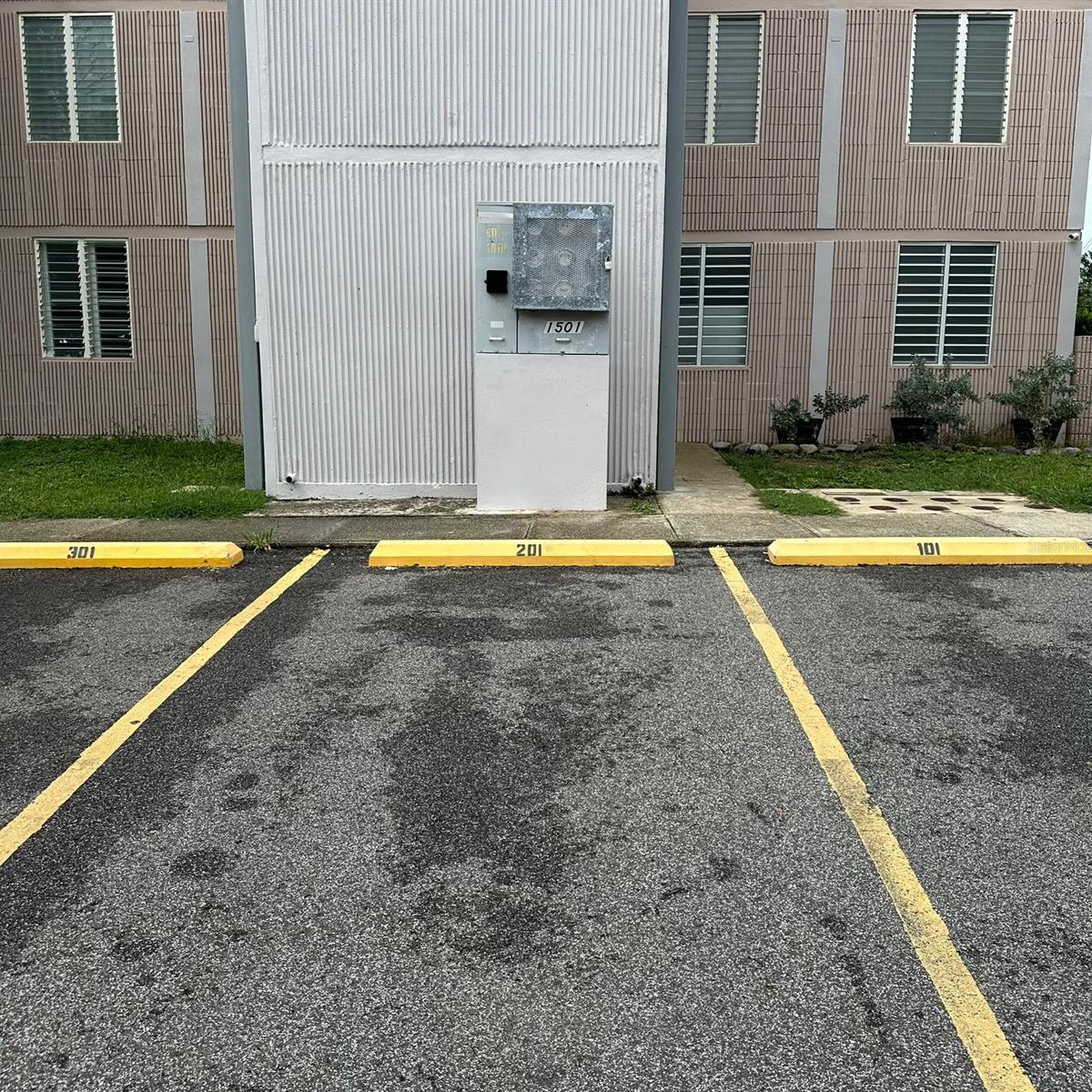 1501 MONTEMAR APT #1501