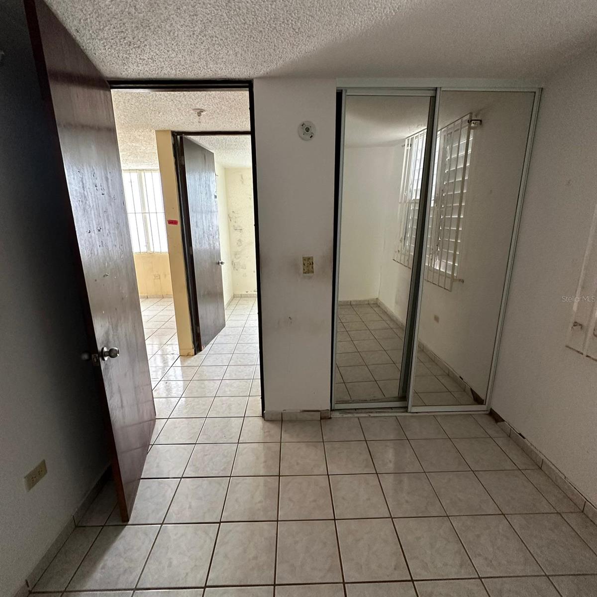1501 MONTEMAR APT #1501