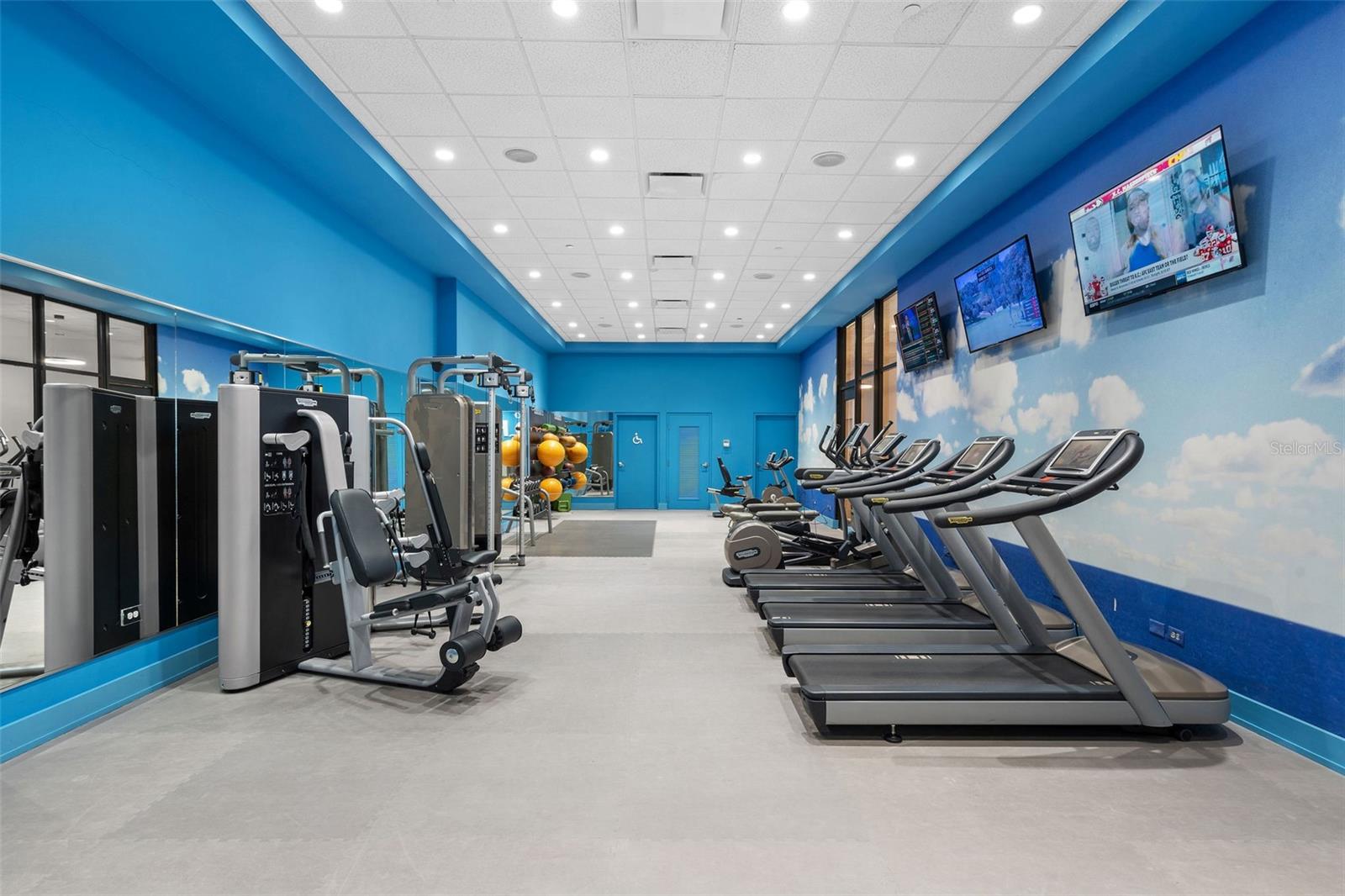 25 AVE. LUIS MUNOZ RIVERA Unit: 404