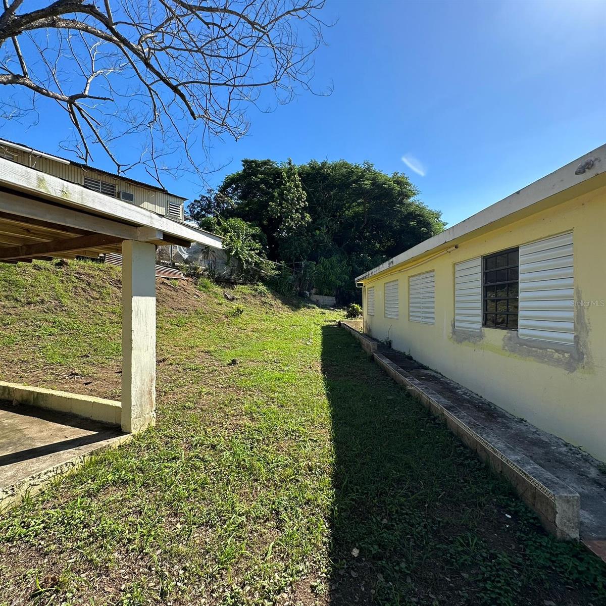 A-11 JARDINES DE SANTA ANA