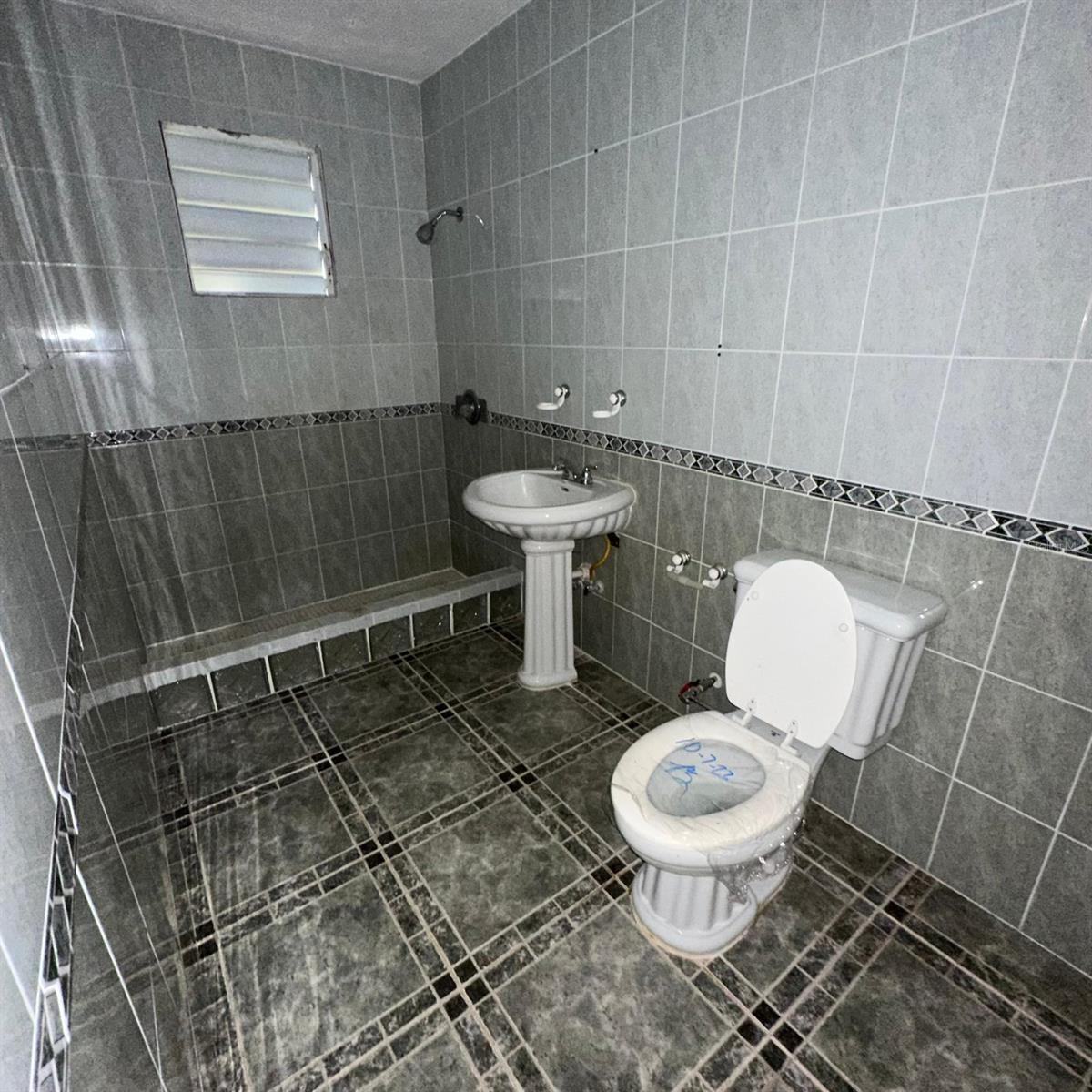 A-11 JARDINES DE SANTA ANA