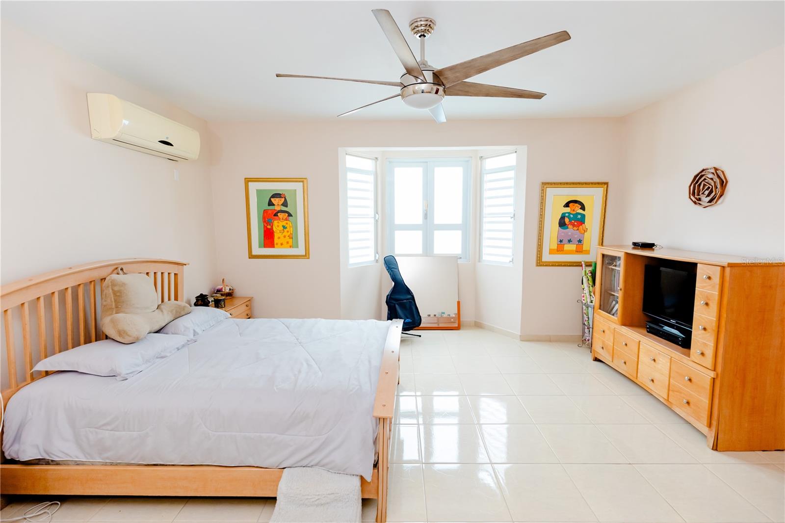 Carr 931 km 1.8 SECTOR BEZARES