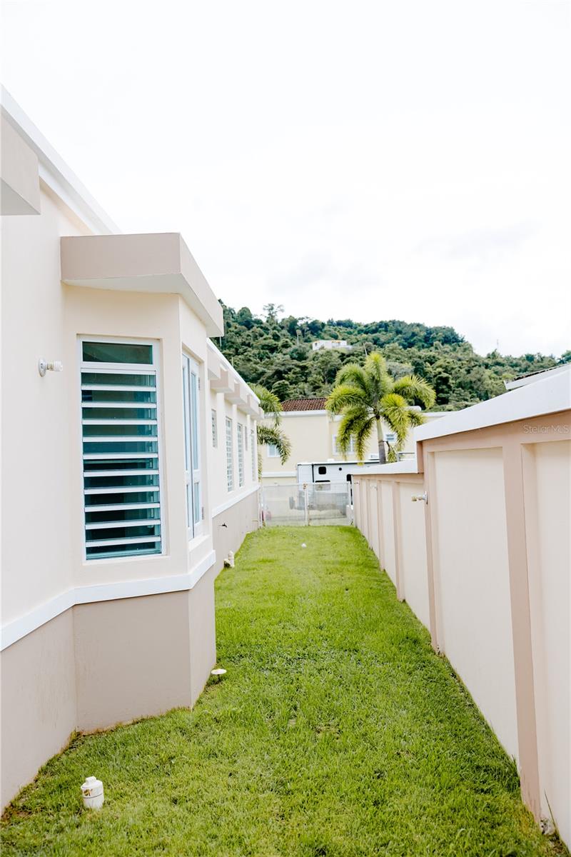 Carr 931 km 1.8 SECTOR BEZARES