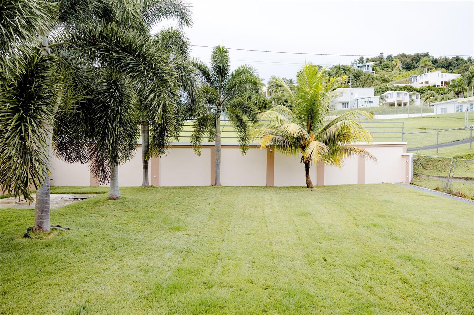 Carr 931 km 1.8 SECTOR BEZARES