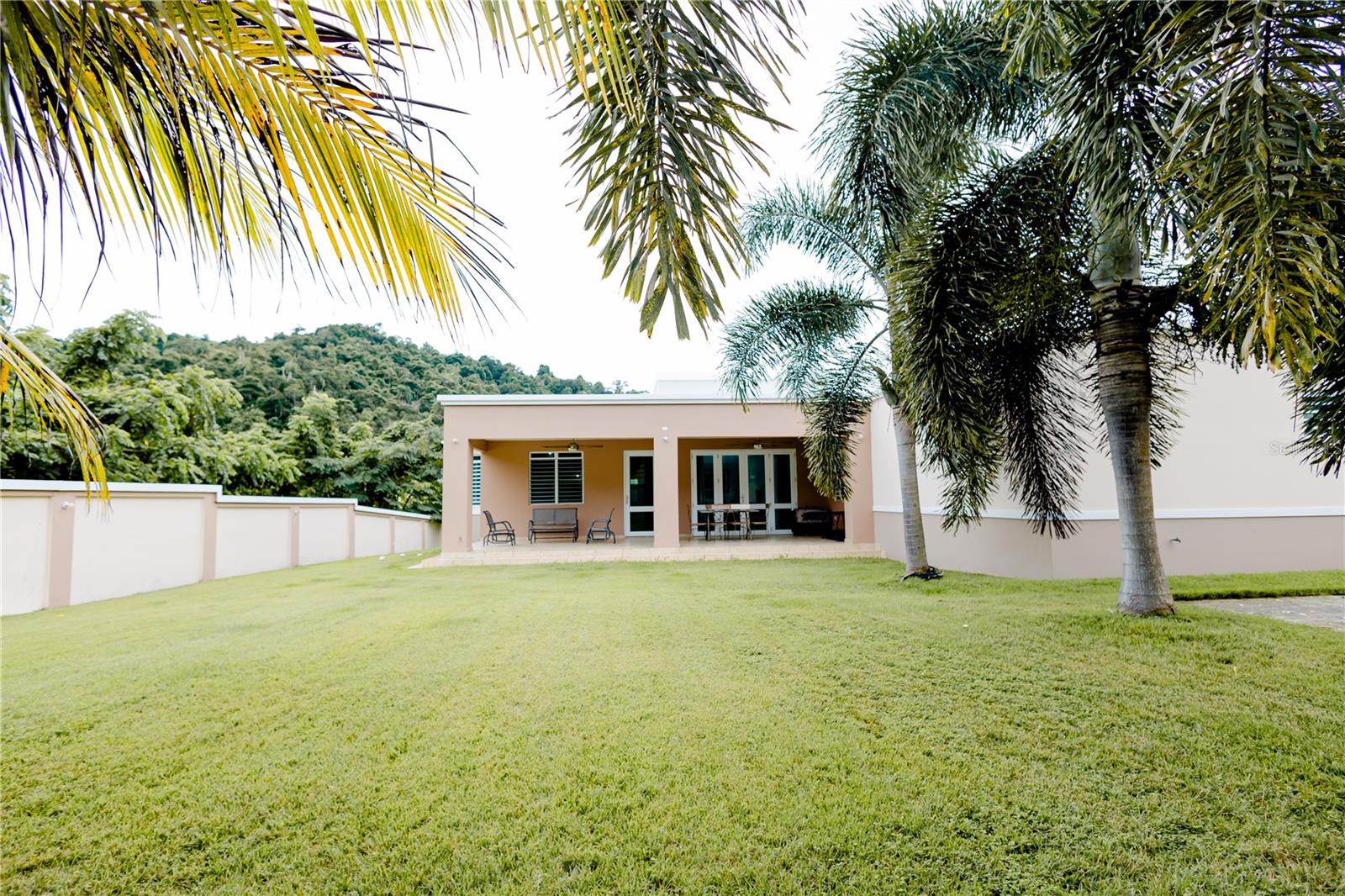 Carr 931 km 1.8 SECTOR BEZARES