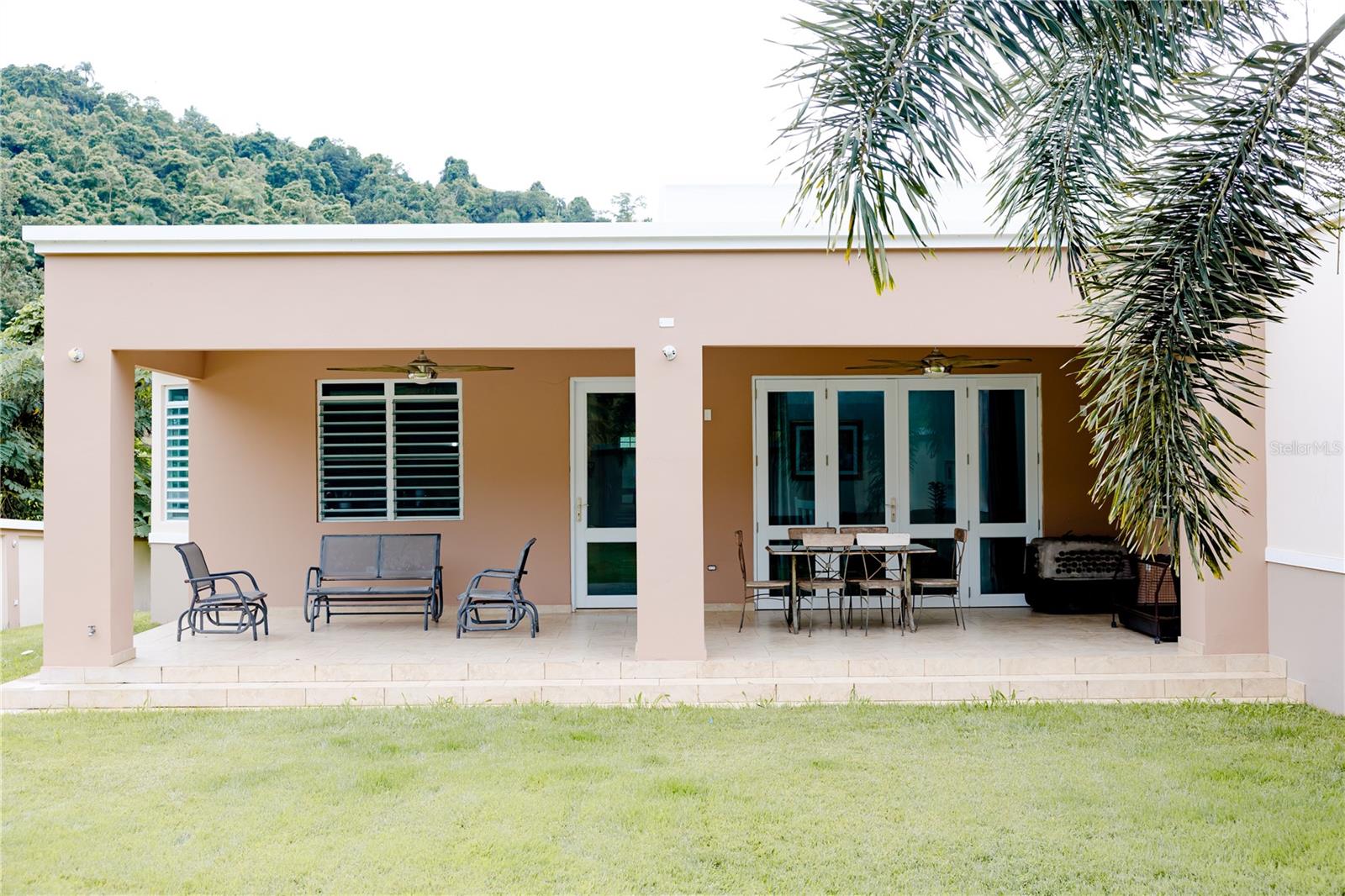 Carr 931 km 1.8 SECTOR BEZARES