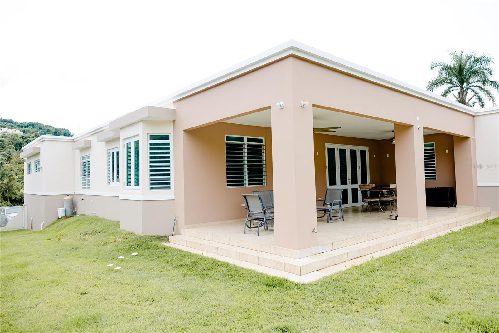 Carr 931 km 1.8 SECTOR BEZARES