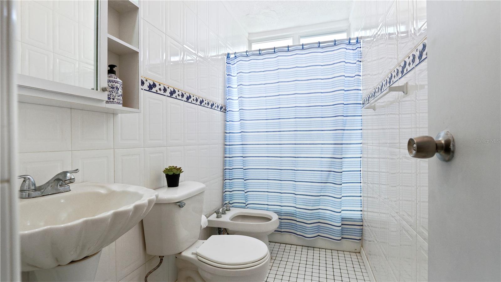 105 COND. COSTA LUQUILLO #105