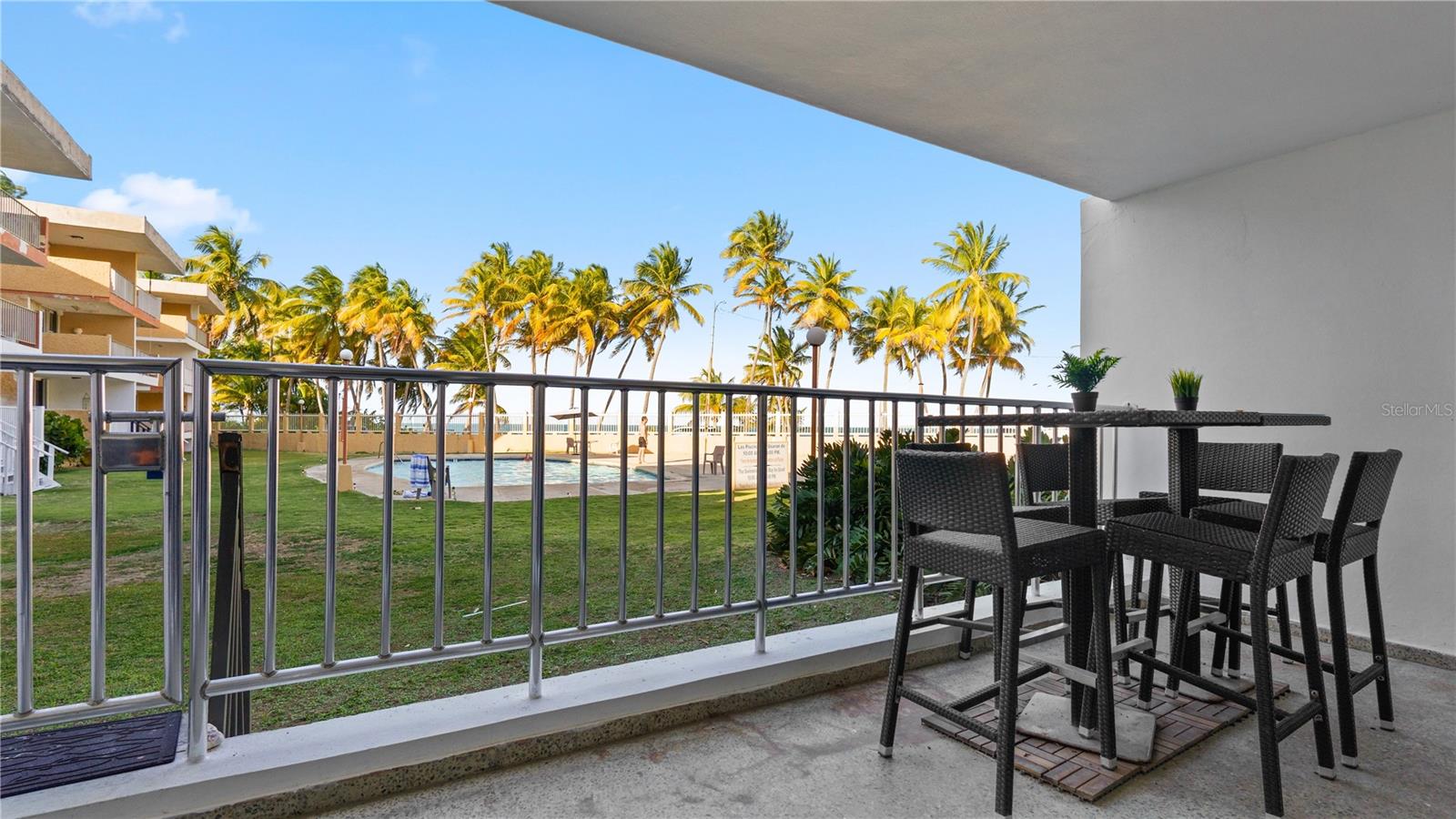 105 COND. COSTA LUQUILLO #105