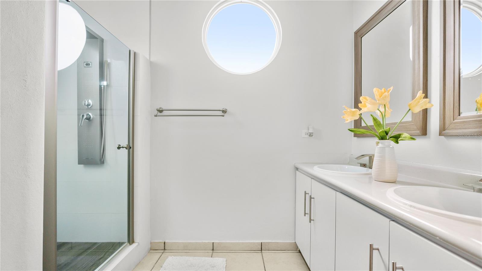 153 LA VIA PRIMAVERAL ST