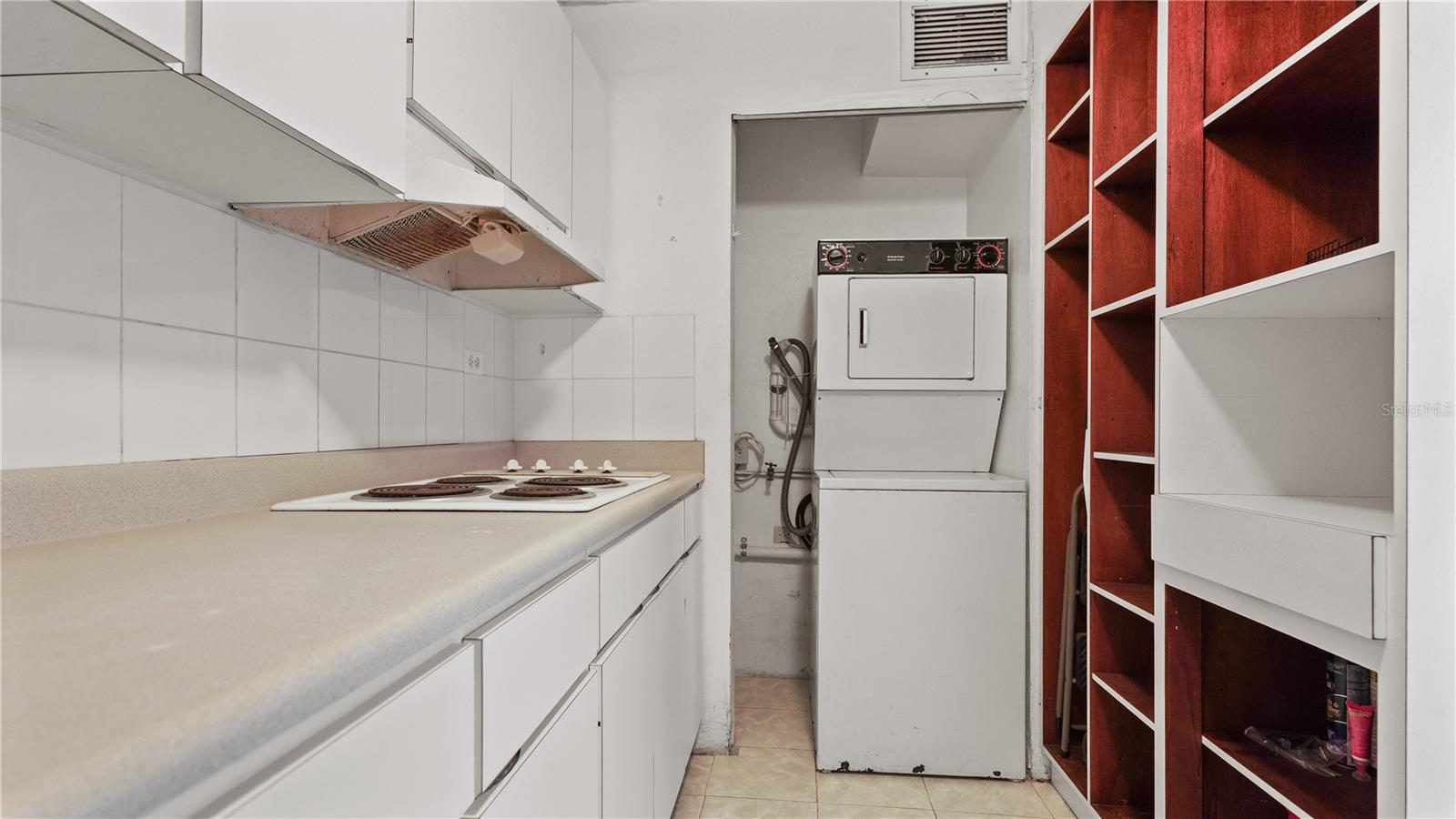 Apt 5H LAGUNA GARDENS IV #5H