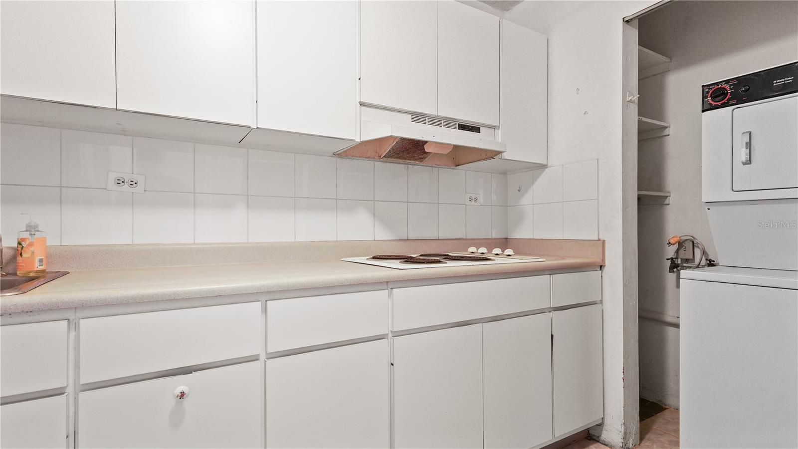 Apt 5H LAGUNA GARDENS IV #5H