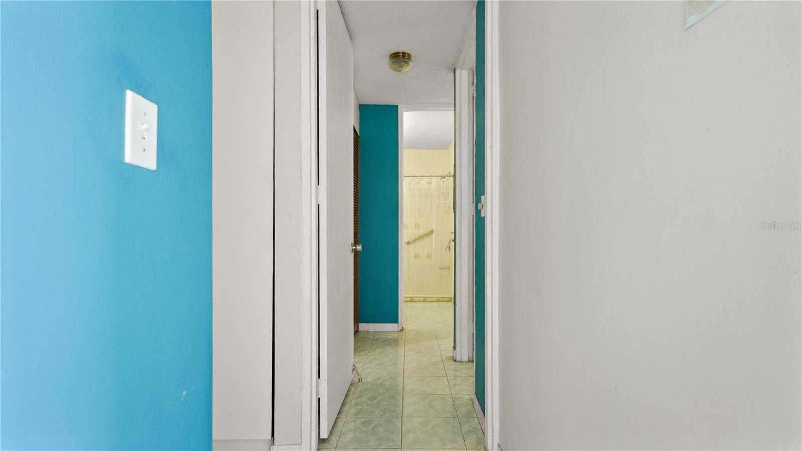 Apt 5H LAGUNA GARDENS IV #5H