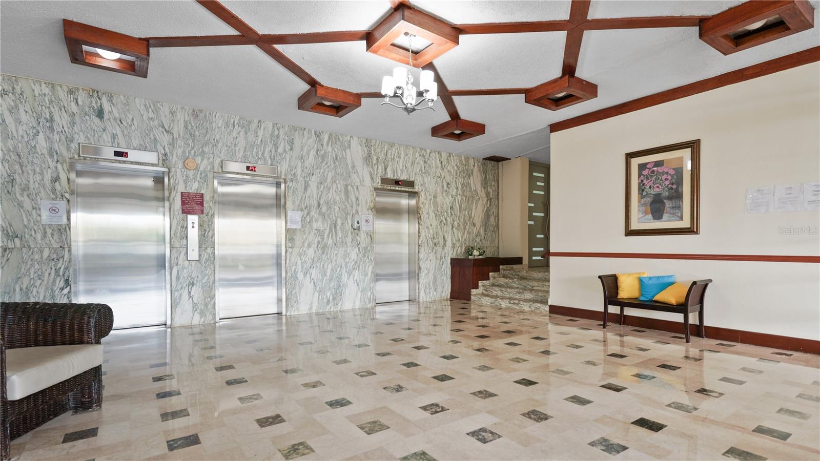 Apt 5H LAGUNA GARDENS IV #5H