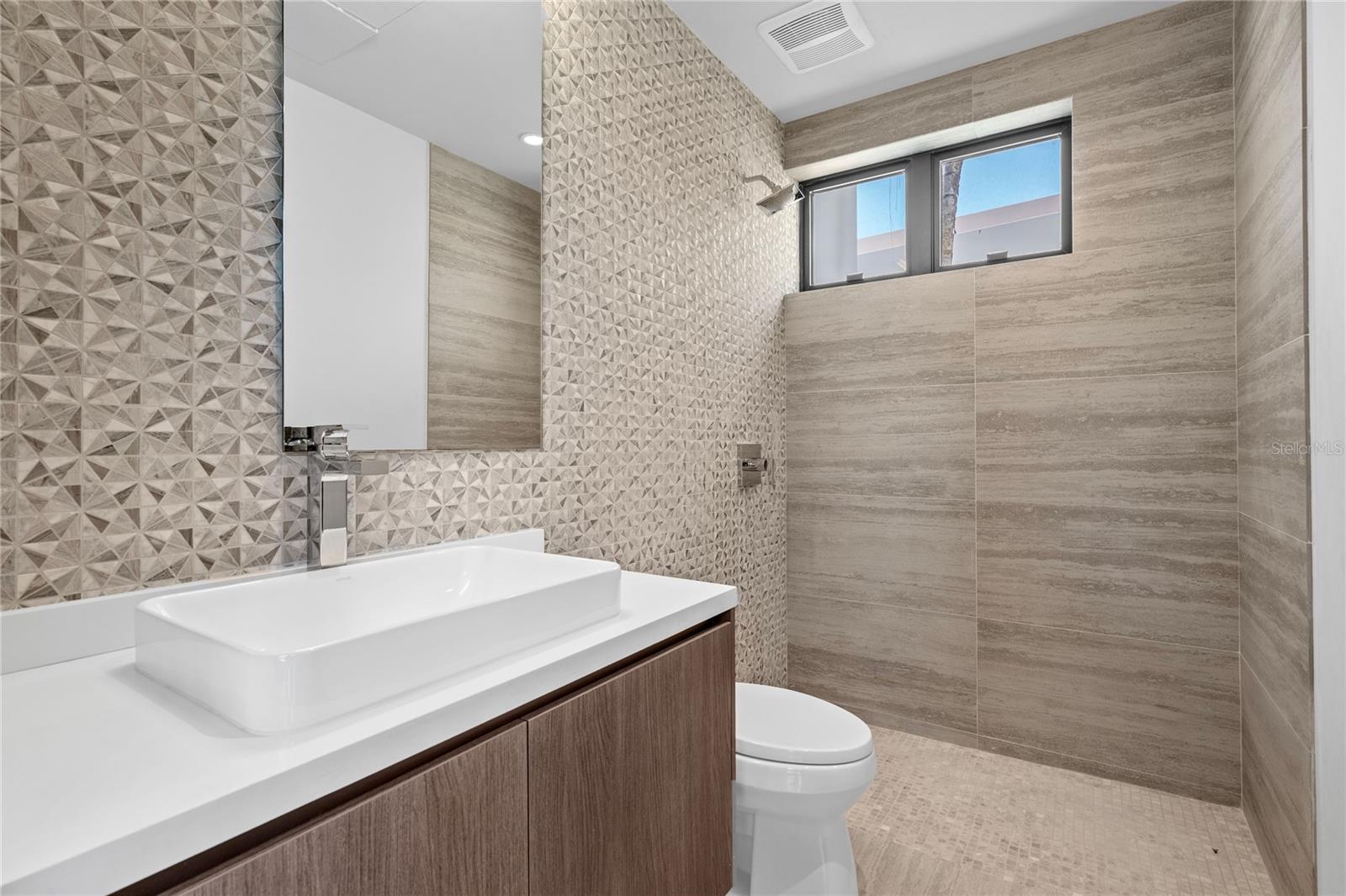 The Enclave 200 PLANTATION DRIVE #11