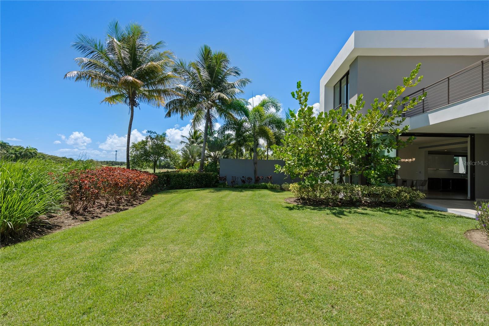 The Enclave 200 PLANTATION DRIVE #11