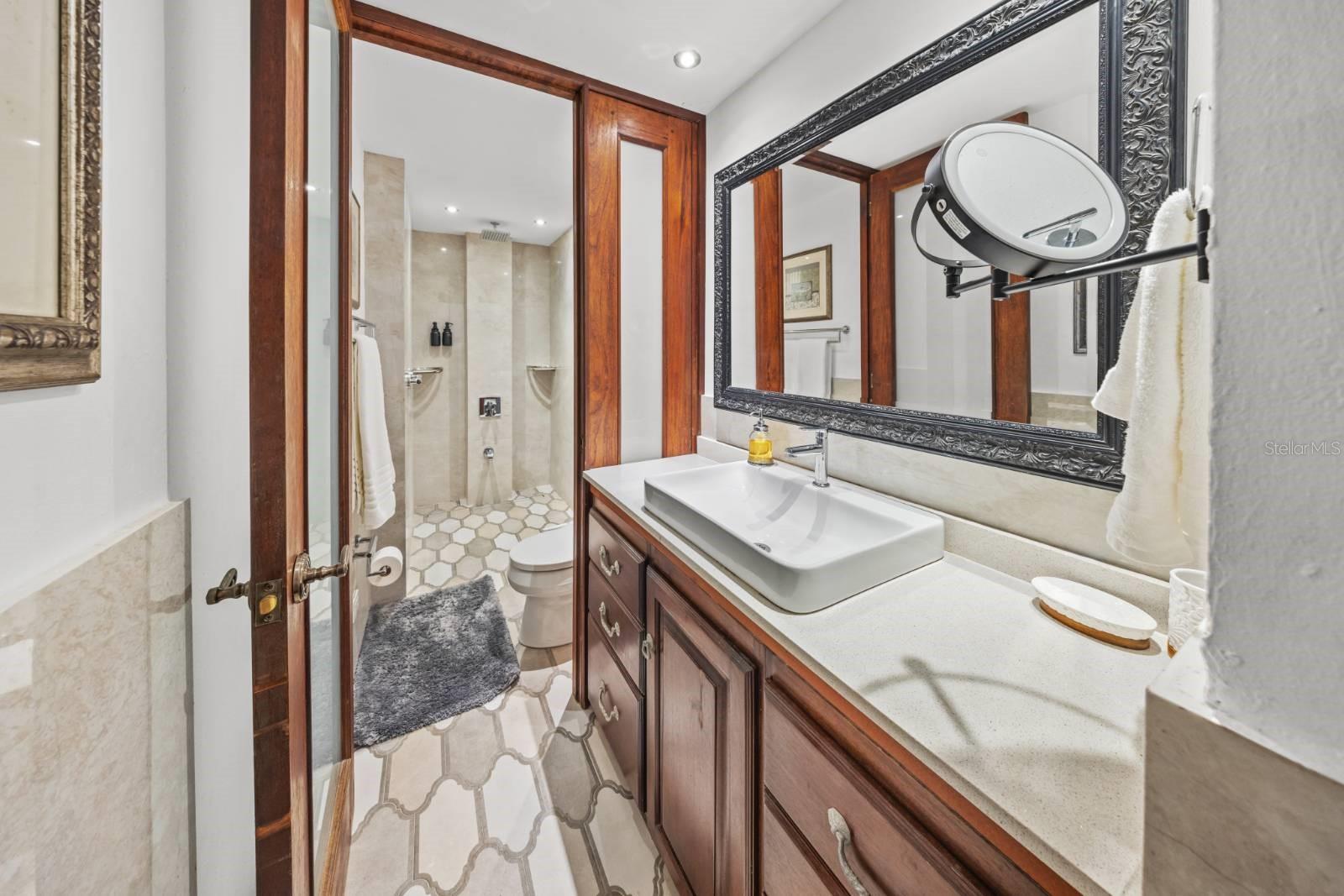 422 Norzagaray St CALLE NORZAGARAY