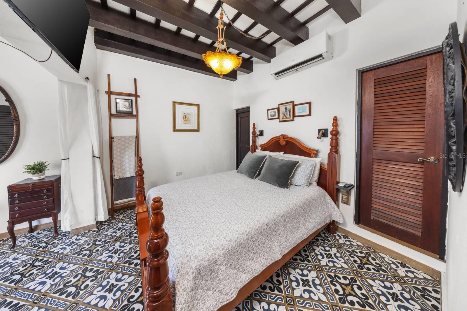 422 Norzagaray St CALLE NORZAGARAY