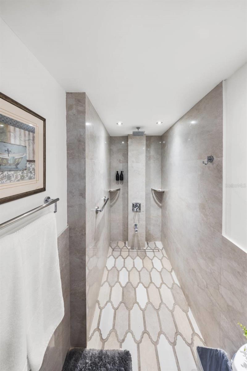 422 Norzagaray St CALLE NORZAGARAY