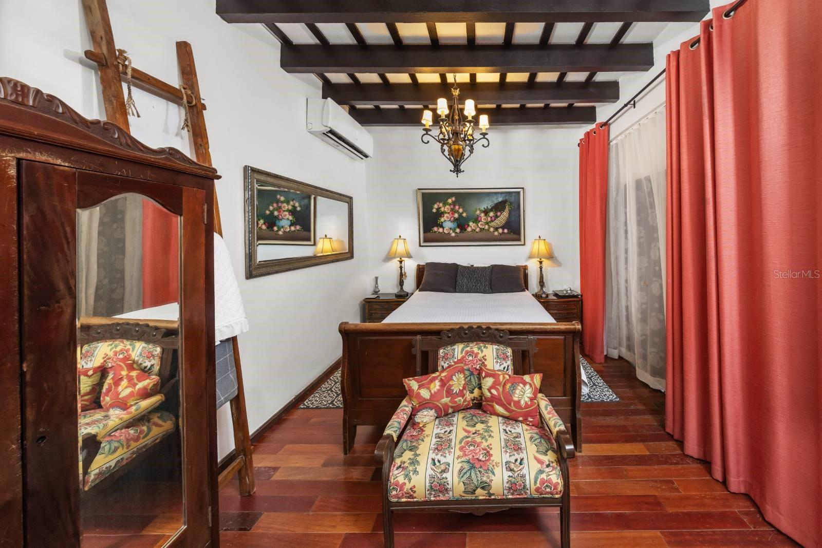 422 Norzagaray St CALLE NORZAGARAY