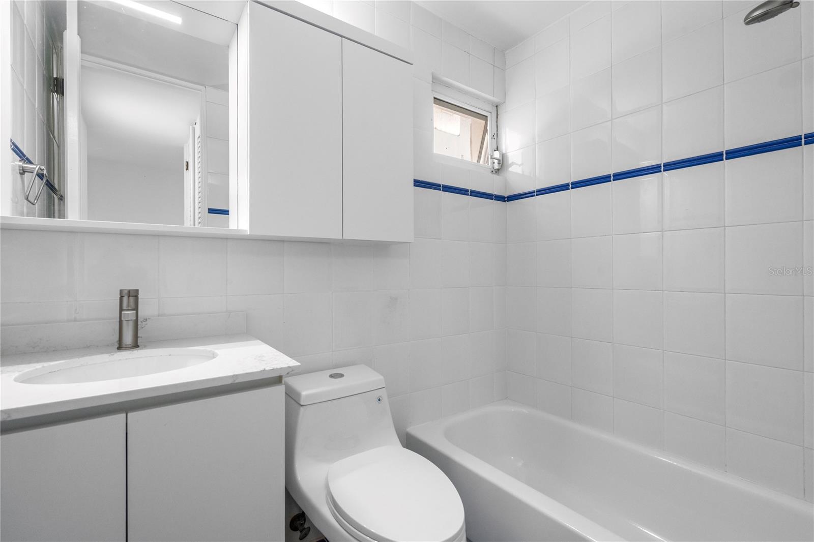 500 JESUS T. PIÑERO #1408