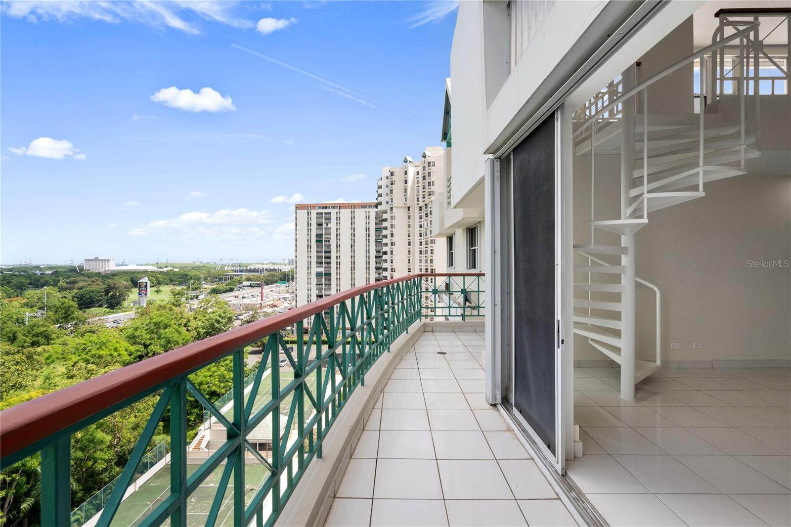 500 JESUS T. PIÑERO #1408