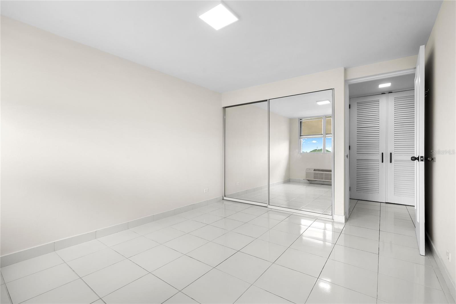 500 JESUS T. PIÑERO #1408