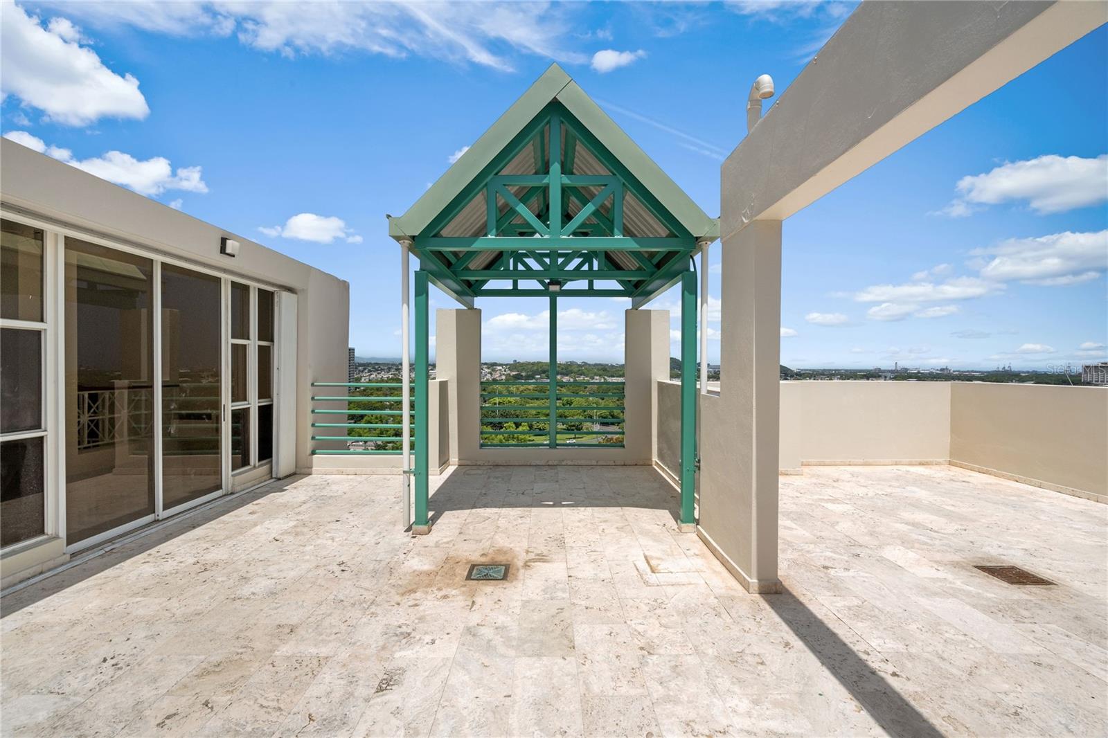 500 JESUS T. PIÑERO #1408