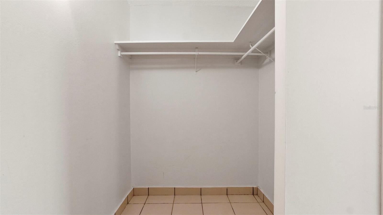 Call Almendro CALLE ALMENDRO