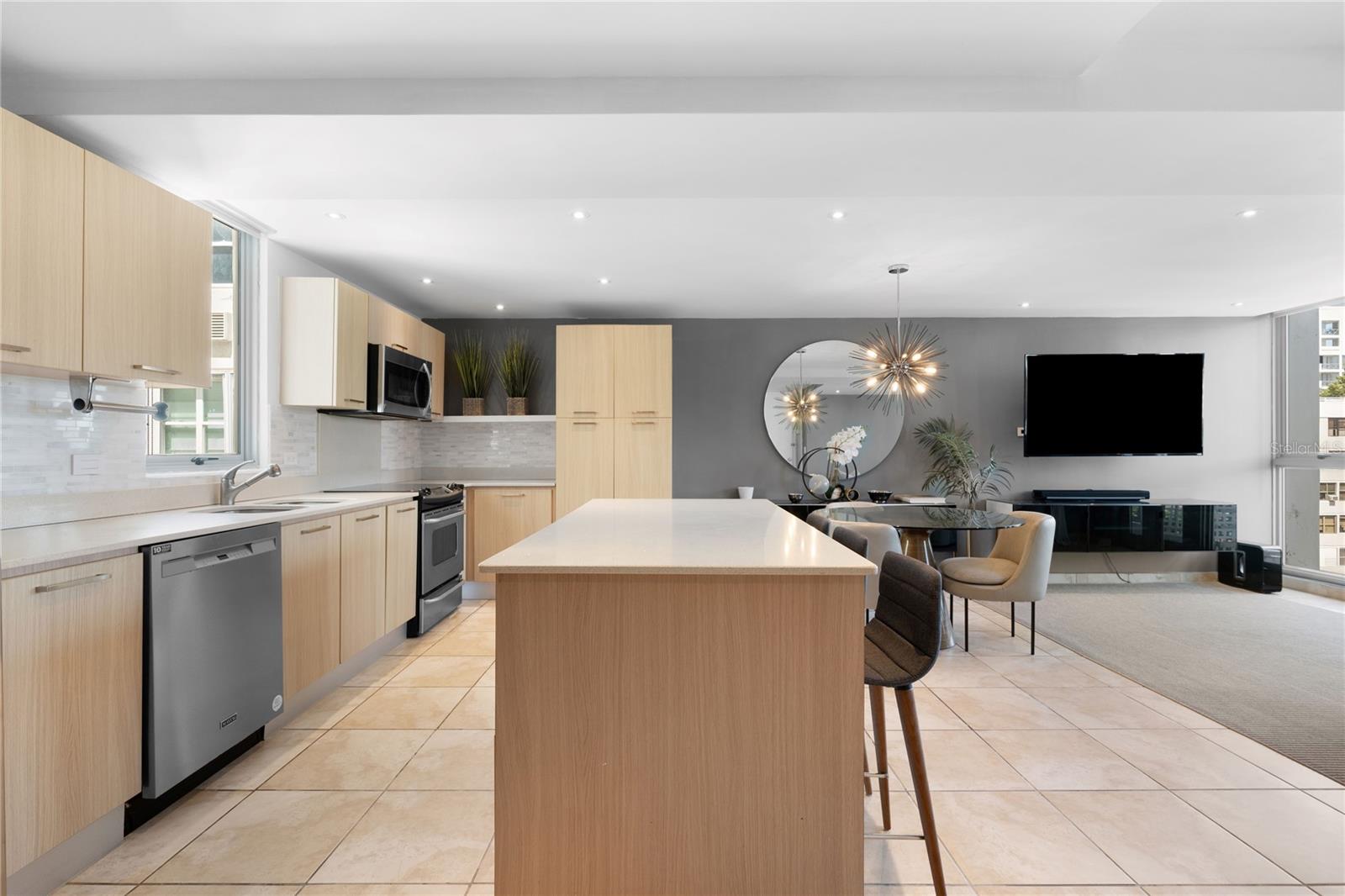 1420 AVE WILSON #602