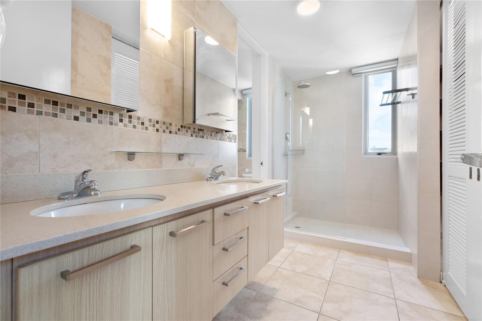 1420 AVE WILSON #602