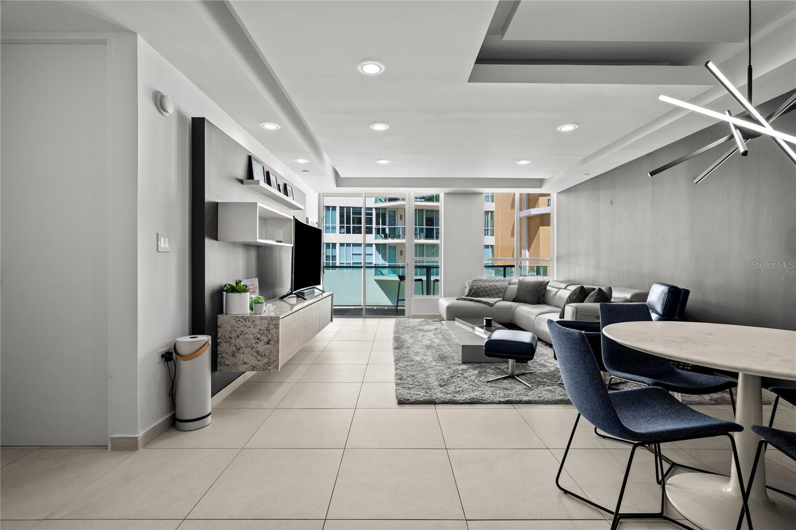 25 Ave Muñoz Rivera BAHIA PLAZA APT #616