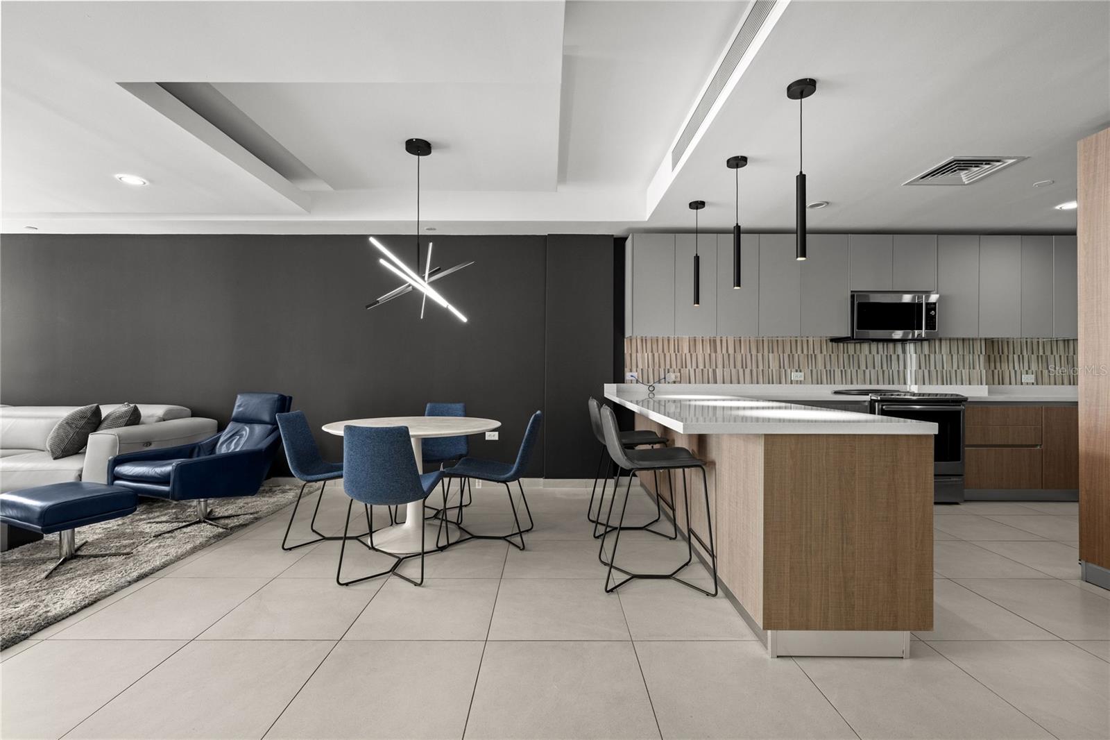 25 Ave Muñoz Rivera BAHIA PLAZA APT #616