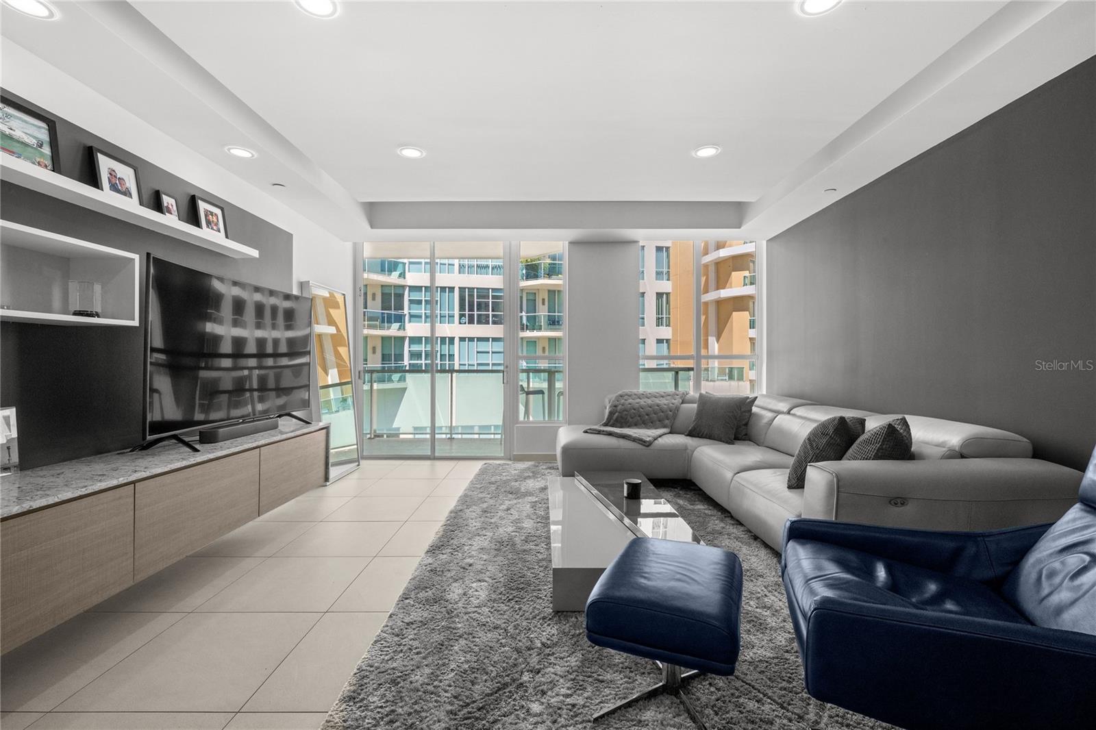 25 Ave Muñoz Rivera BAHIA PLAZA APT #616