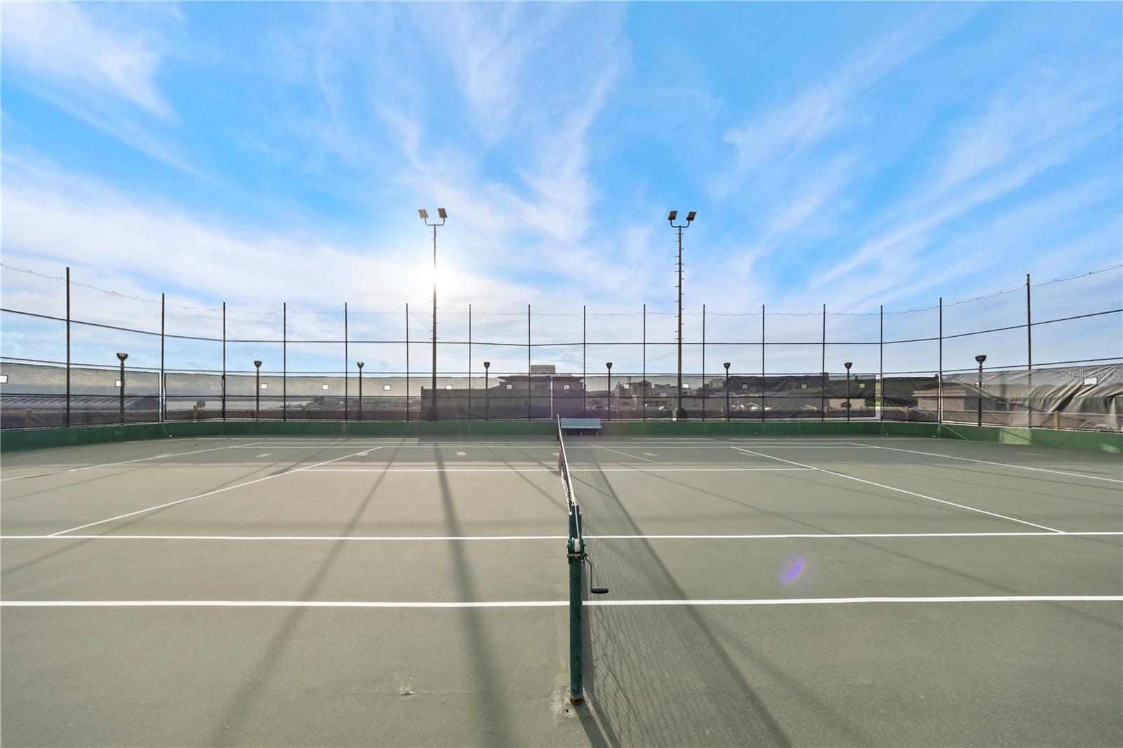 100 CALLE DEL MUELLE #1205