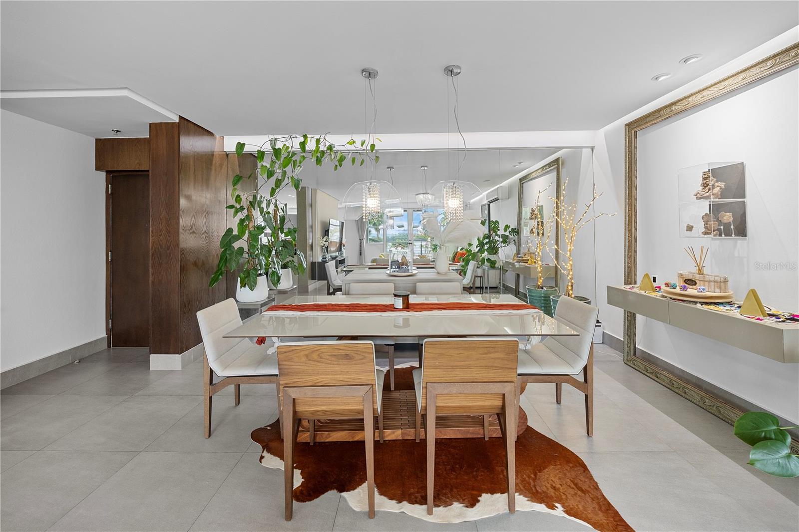 100 CALLE DEL MUELLE #1205