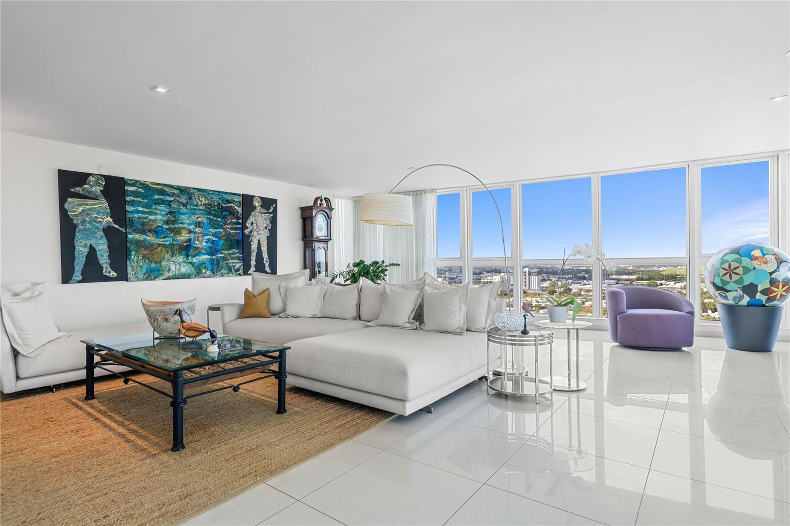 48 Muñoz Rivera COND AQUABLUE #2704