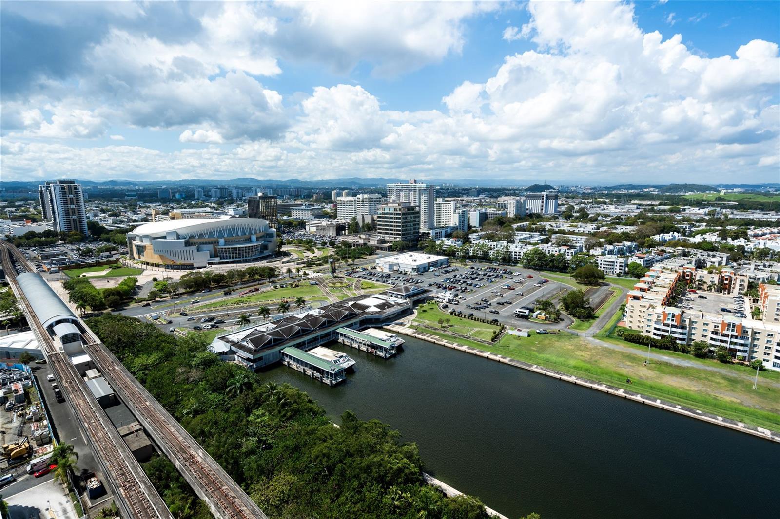 48 Muñoz Rivera COND AQUABLUE #2704