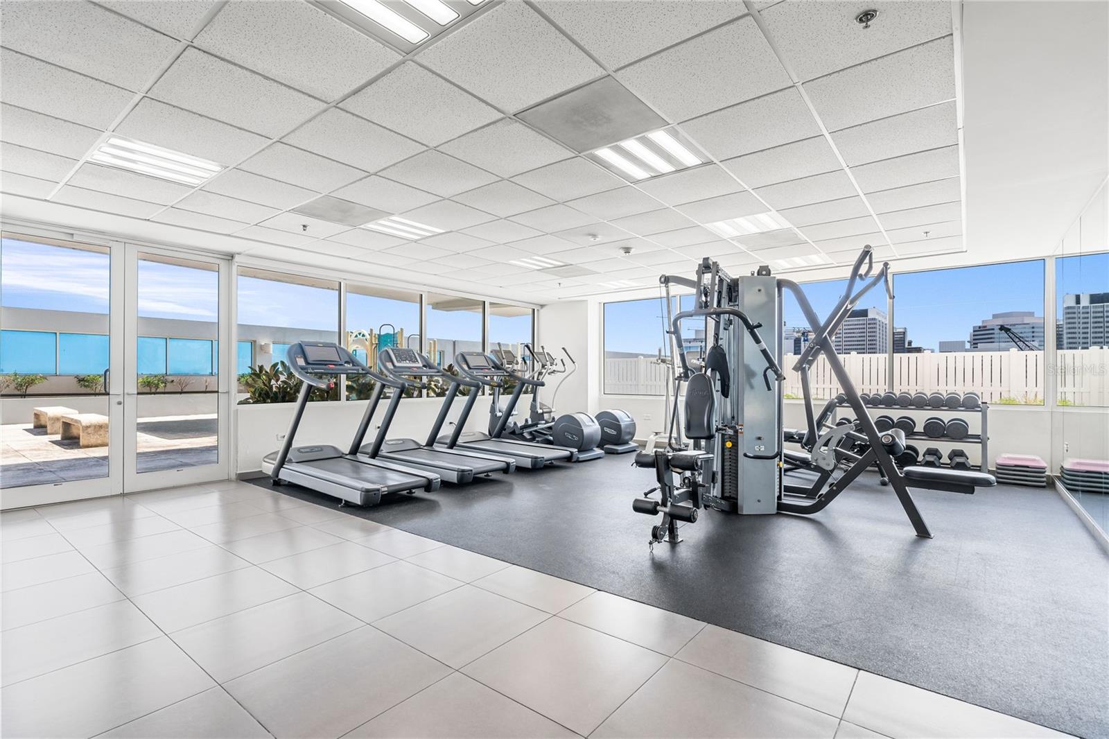 48 Muñoz Rivera COND AQUABLUE #2704