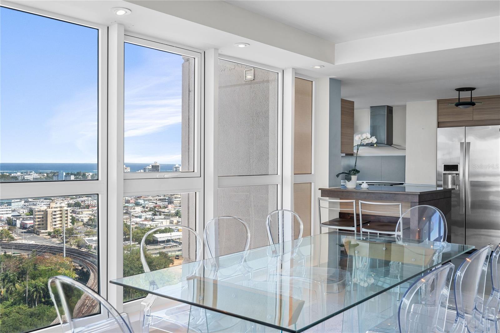 48 Muñoz Rivera COND AQUABLUE #2704