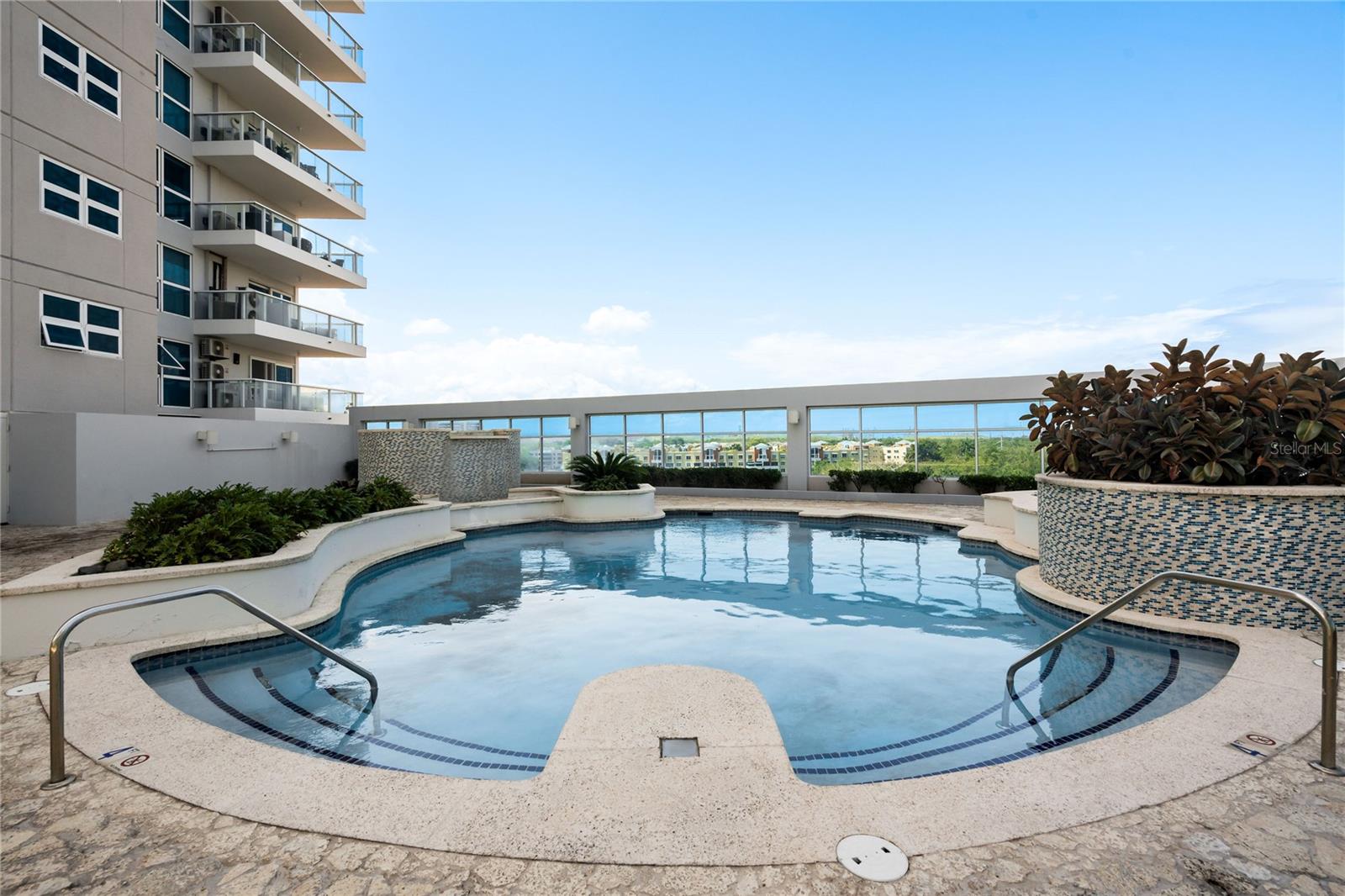 48 Muñoz Rivera COND AQUABLUE #2704