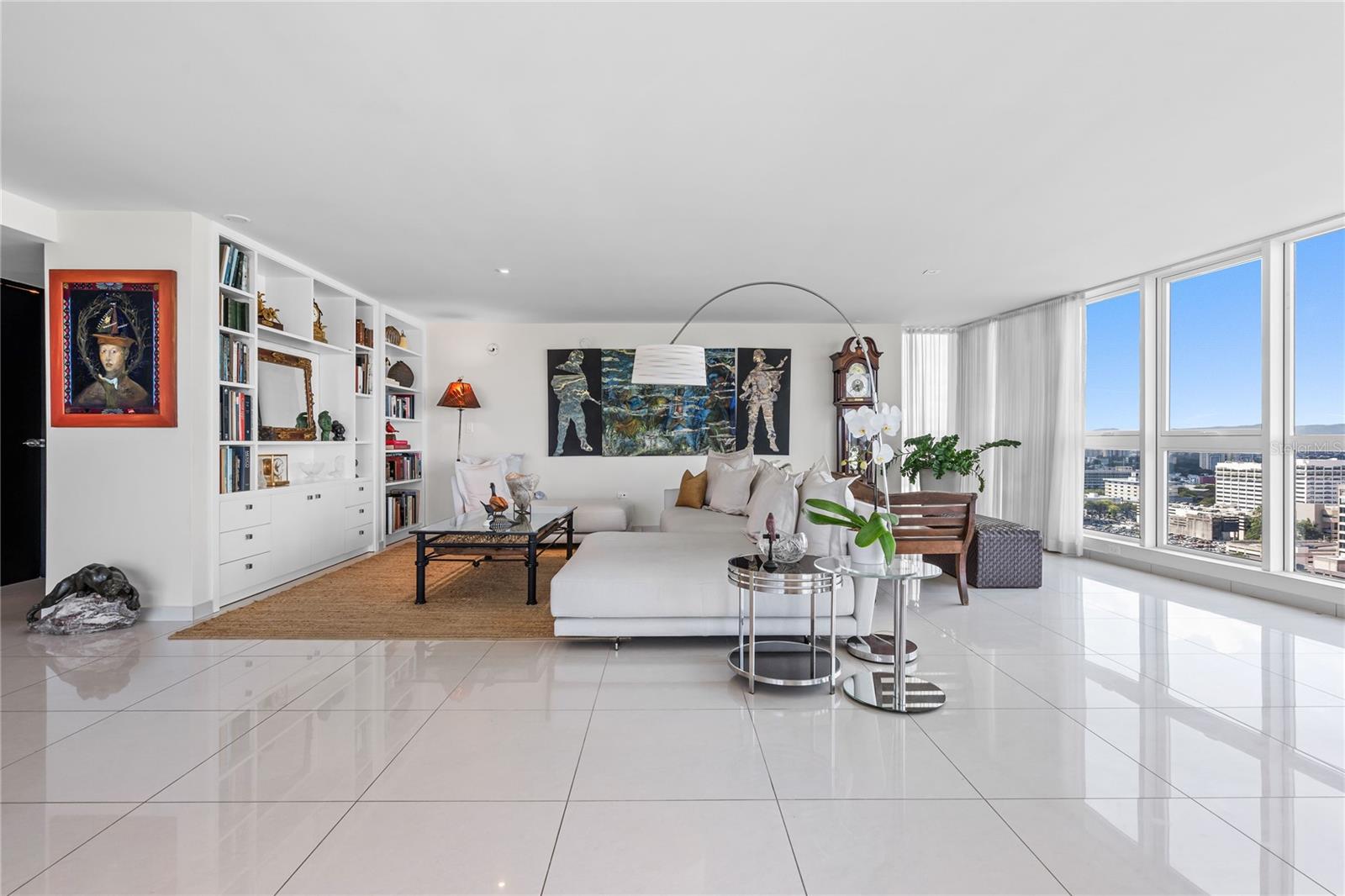 48 Muñoz Rivera COND AQUABLUE #2704