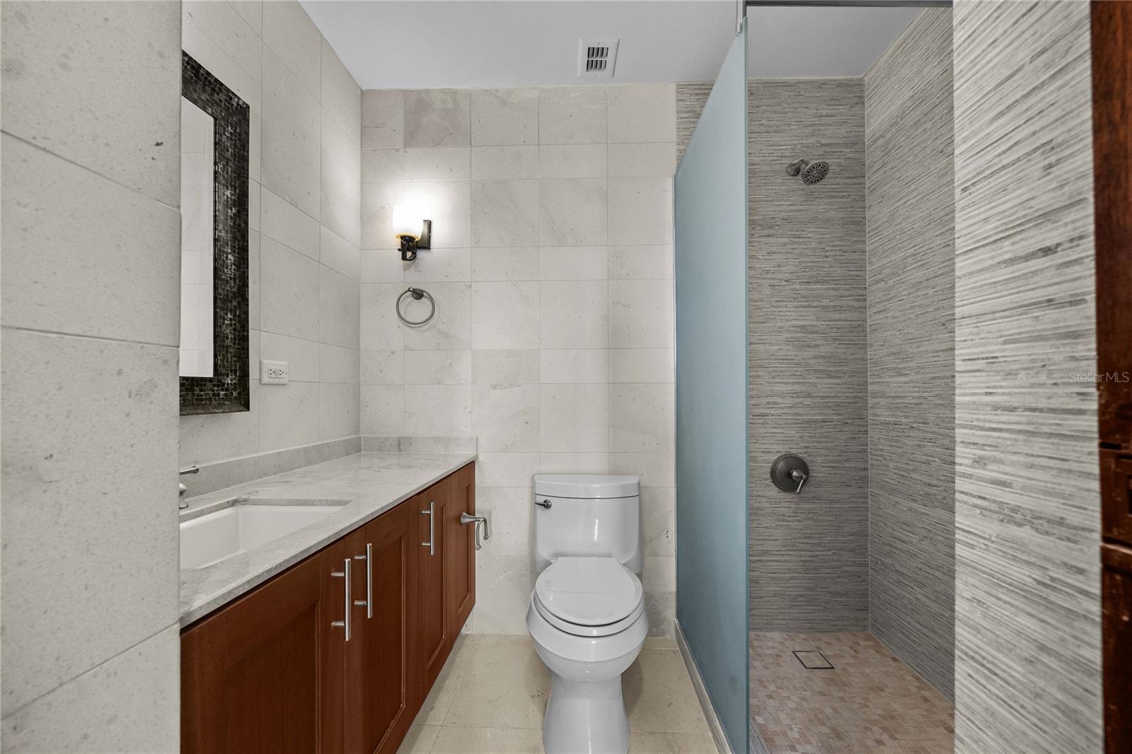 400 COCO BEACH BVL #302B