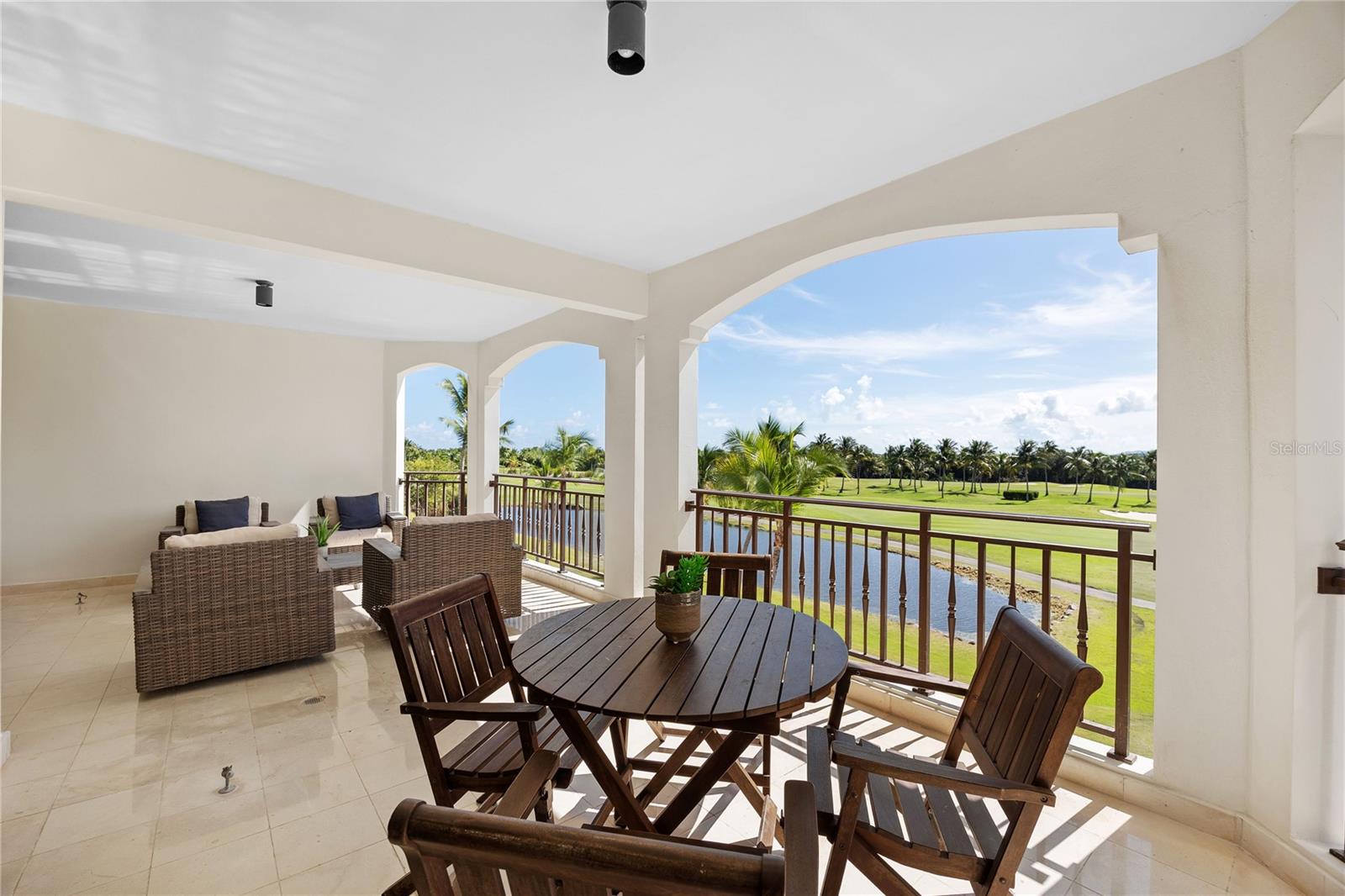 400 COCO BEACH BVL #302B