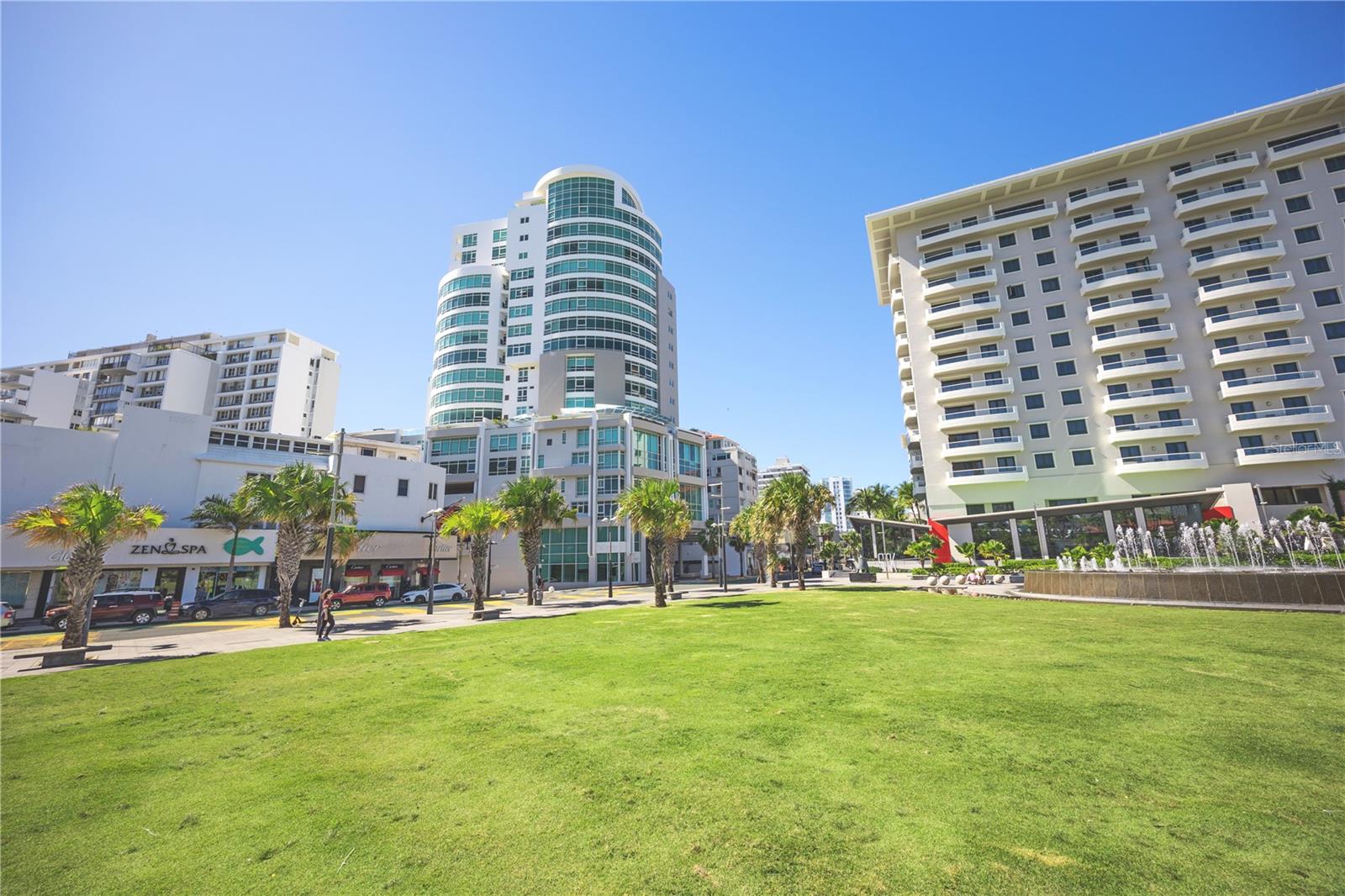 1052 ASHFORD AVE #9B