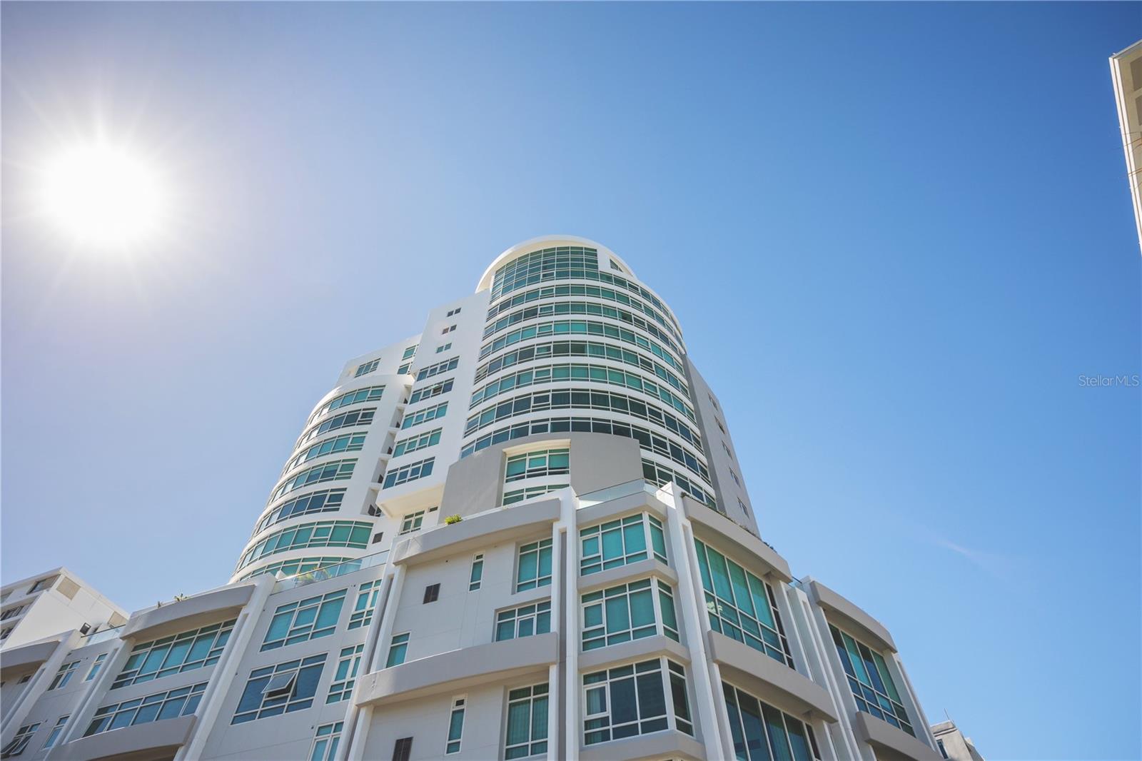 1052 ASHFORD AVE #9B