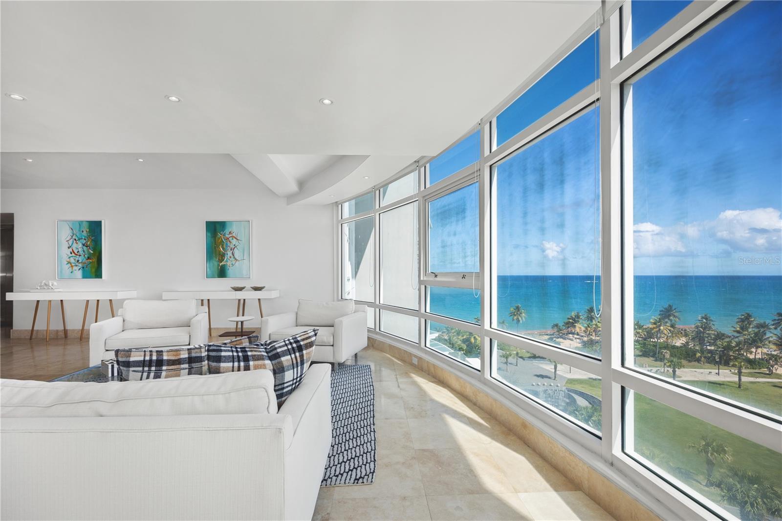 1052 ASHFORD AVE #9B