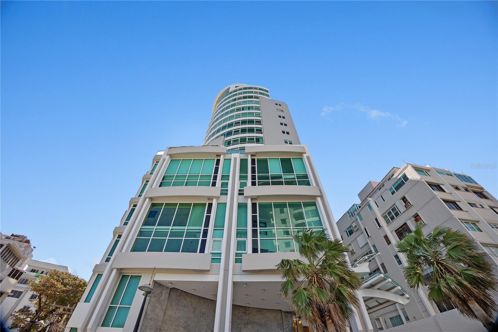 1052 ASHFORD AVE #9B