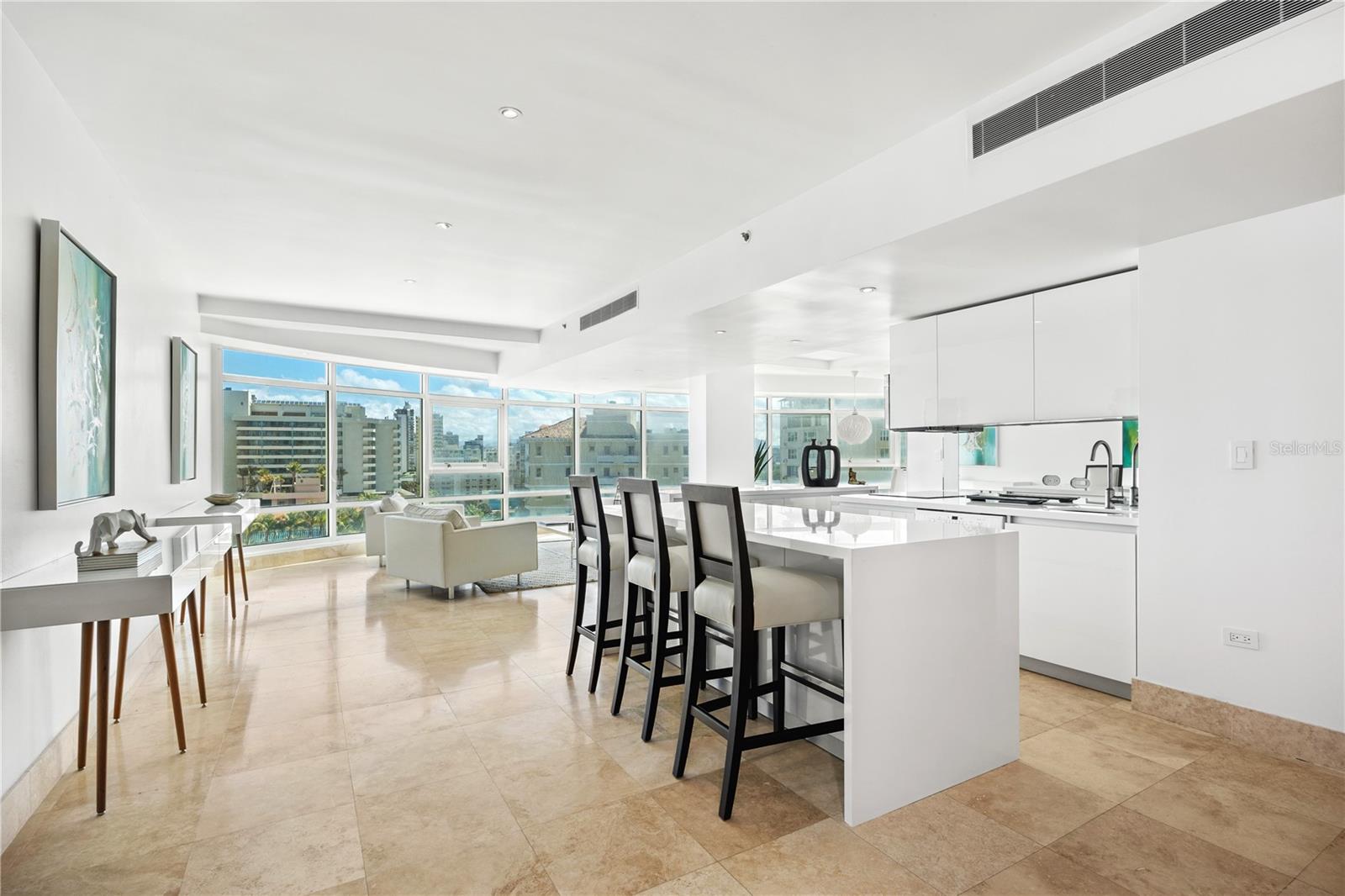 1052 ASHFORD AVE #9B