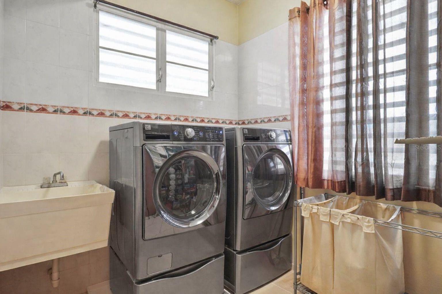 Calle 2 URB. ESTANCIAS DE SAN FERNANDO